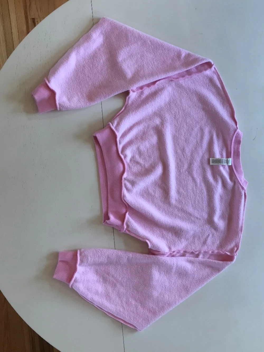 ALO SWEET PINK CROPPED ACCOLADE CREWNECK SWEATSHIRT